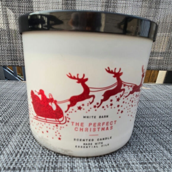 Bath & Body Works White Barn The Perfect Christmas 3 Wick Scented Candle 14.5 oz - Picture 1 of 6